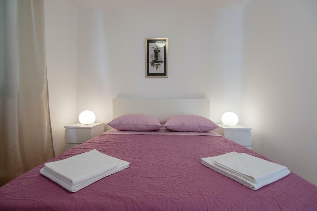 Apartmani Jordana Комижа Екстер'єр фото